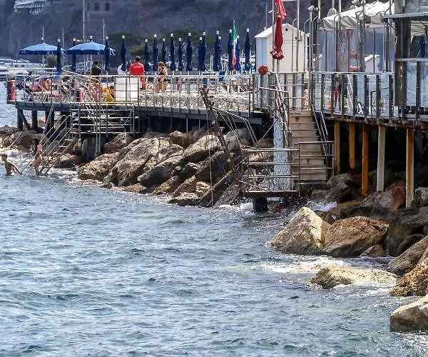 Vie Do Mar - Marina Grande-